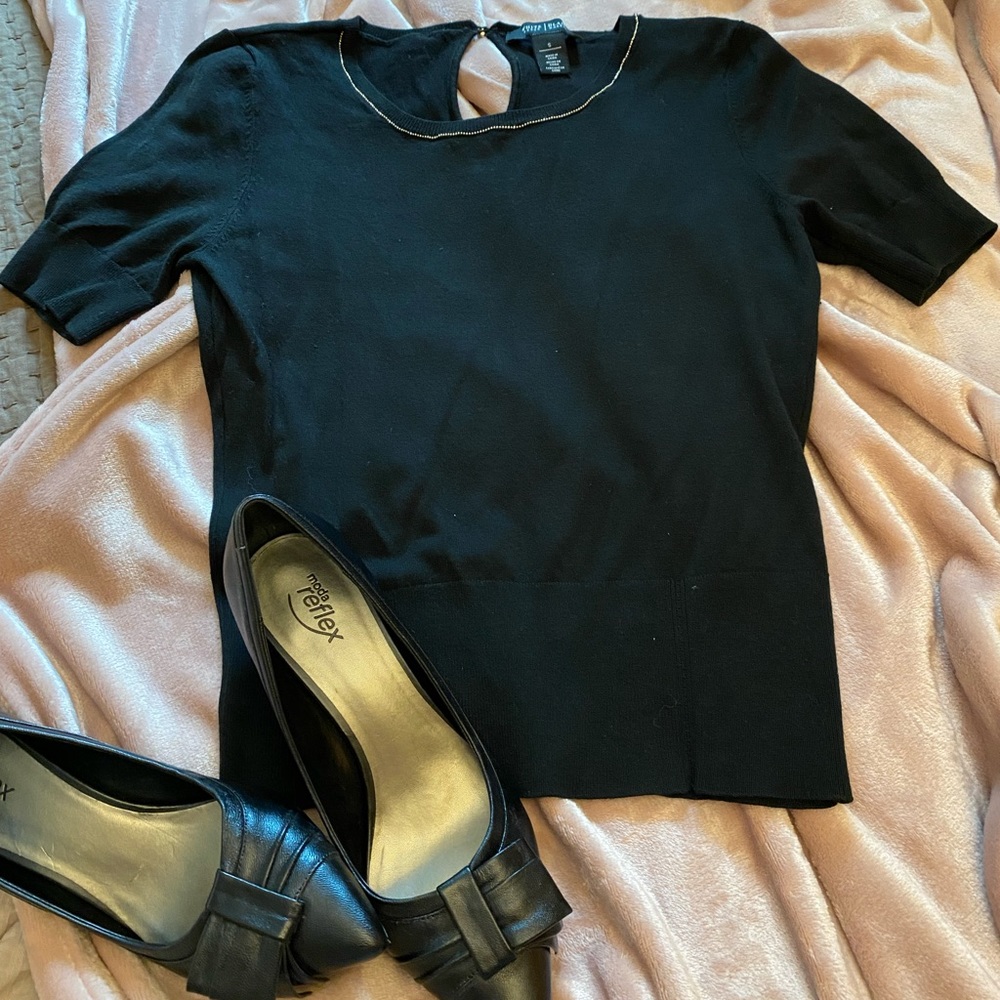 WHBM short sleeve, lightweight sweater, sz S